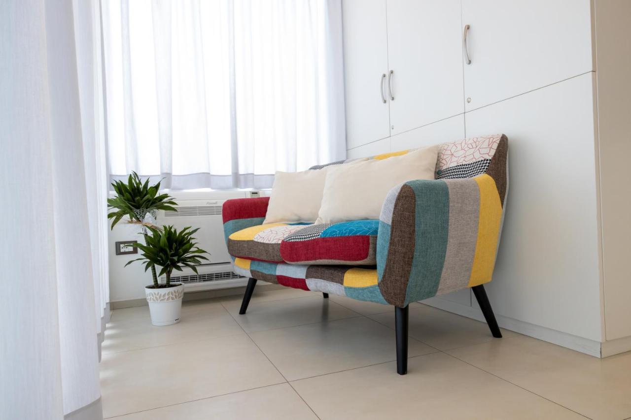 Mary VI Rooms Пескичи Экстерьер фото